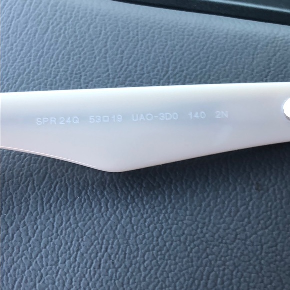 PRADA Sunglasses - Picture 4 of 8